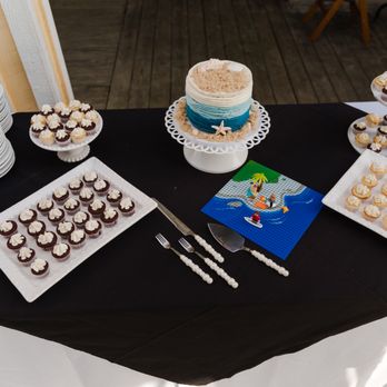 Sweet Coast Cakes - Custom Cakes Near Me - Kitty Hawk, North Carolina Sweet Coast Cakes - Custom Cakes Near Me - Kitty Hawk, North Carolina