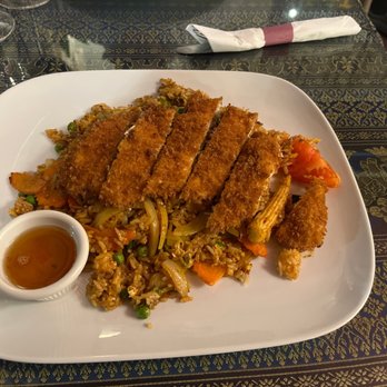 Sukhothai Restaurant - Thai Near Me - Manchester, Connecticut Sukhothai Restaurant - Thai Near Me - Manchester, Connecticut