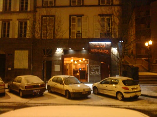 Los Dos Hermanos by null