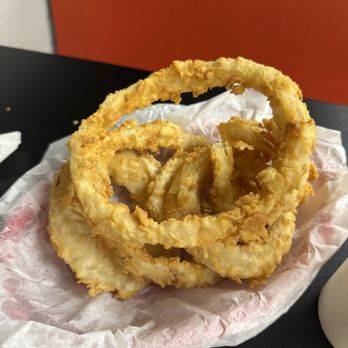Wes’s Burger Shack - Giant onion ring - Burgers Near Me - Temple, Texas