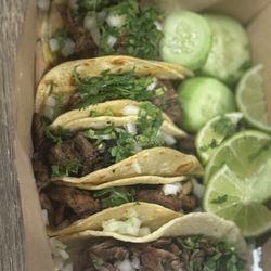 El Toro Loco Taqueria - Tacos