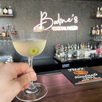 Bodine's Cocktail Parlor - Dirty Martini - Cocktail Bars Near Me - Lubbock, Texas