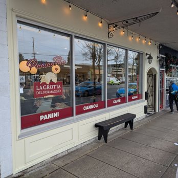 Panino Mio - Entrance - Sandwiches Near Me - Burnaby, British Columbia