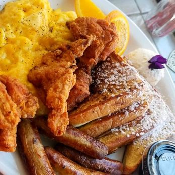 Honeybear Cafe - Side Crispy Chicken 1/2 Order French Toast Eggs Your Way - Breakfast & Brunch Near Me - Chicago, Illinois