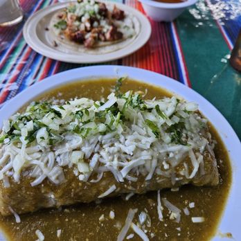 Lupita's Restaurant - Wet burrito and chicken taco - Mexican Near Me - Los Angeles, California