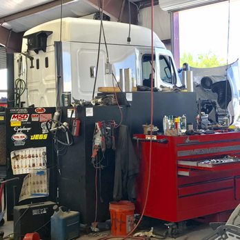 Big Rig Truck Accessories - Auto Parts & Supplies Near Me - New Braunfels, Texas