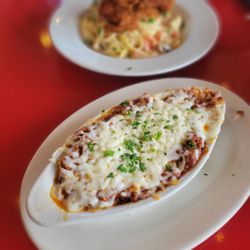 Tony And Luigis - Stuffed manicotta