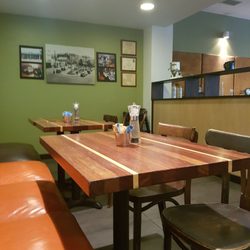 Dixon St Deli - Decor
