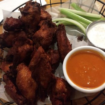 Delafield Brewhaus - Chicken Wings - Pubs Near Me - Delafield, Wisconsin