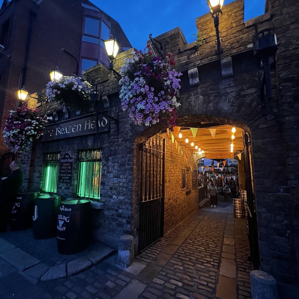 The Brazen Head - Front of the restaurant - Pubs Near Me - Dublin, D The Brazen Head - Front of the restaurant - Pubs Near Me - Dublin, D