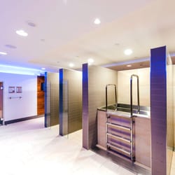 Just Fit Premium - Wellnessbereich * Just Fit 18 Premium Fitnessclub
