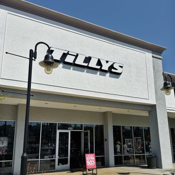 Tillys - Men's Clothing Near Me - Torrance, California Tillys - Men's Clothing Near Me - Torrance, California