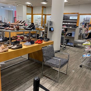 Macy's - Department Stores Near Me - Skokie, Illinois