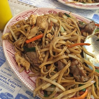 Chinese Sizzling Restaurant - Lo Mein with 3 meats. So good!! This is after we ate a little. - Seafood Near Me - Dundee, Michigan