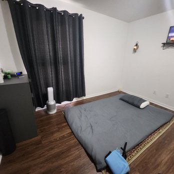 Peng Thai Massage - Comfortable floor matress/pad. - Massage Near Me Peng Thai Massage - Comfortable floor matress/pad. - Massage Near Me