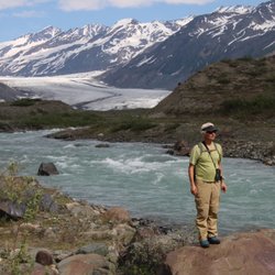 MacLaren River Lodge - MacLaren River and Glacier