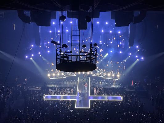 Oakland Arena by null