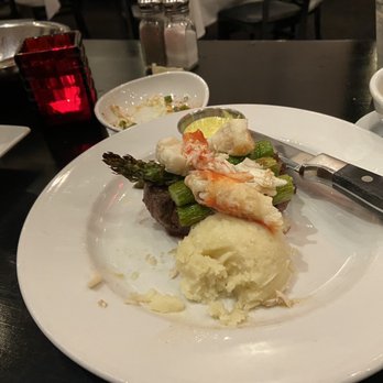 Big Fin Seafood - Oscar Style Filet Mignon & King Crab - Seafood Near Me - Orlando, Florida Big Fin Seafood - Oscar Style Filet Mignon & King Crab - Seafood Near Me - Orlando, Florida
