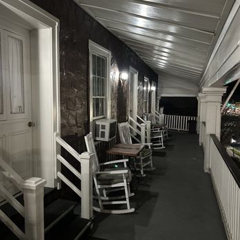 Gunn House Hotel - Hotels Near Me - Sonora, California Gunn House Hotel - Hotels Near Me - Sonora, California