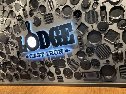 Lodge Museum Of Cast Iron 3rd Street South Pittsburg Tn LODGE FACTORY STORE - Updated June 2025 - 98 Photos & 55 Reviews - 220