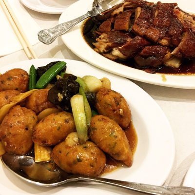 Four Seasons (Queensway) by null