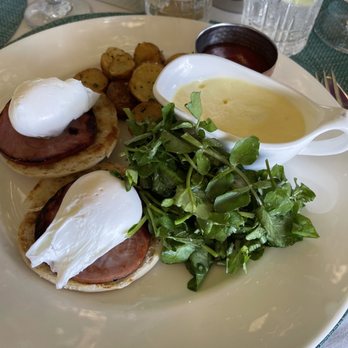 Swifty’s - Eggs Benedict - American Near Me - Palm Beach, Florida Swifty’s - Eggs Benedict - American Near Me - Palm Beach, Florida