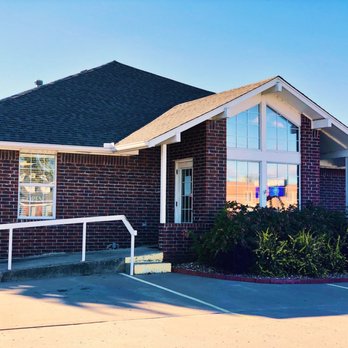 Bixby Vision Clinic - Exterior with parking - Optometrists Near Me - Bixby, Oklahoma