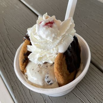 Kill Devil's Frozen Custard & Beach Fries - Cookie Monster - Ice Cream & Frozen Yogurt Near Me - Kill Devil Hills, North Carolina