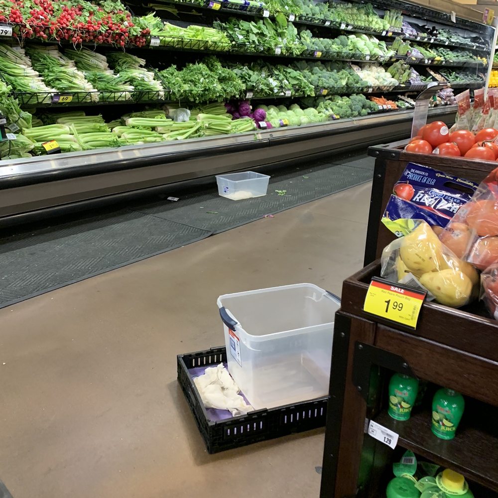 Fry's Food Store - Pee smelling water with your celery? - Grocery Near Me - Goodyear, Arizona Fry's Food Store - Pee smelling water with your celery? - Grocery Near Me - Goodyear, Arizona