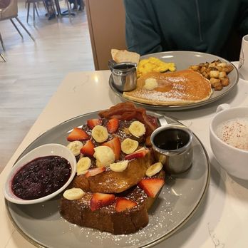 The Breakfast Corner - Harvest French toast and corner special - Breakfast & Brunch Near Me - St. Louis, Missouri The Breakfast Corner - Harvest French toast and corner special - Breakfast & Brunch Near Me - St. Louis, Missouri
