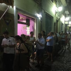 Heladeria Artesanal Pazza Mina - Largas colas