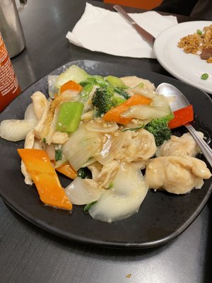 Sun Hong B B Q & Seafood Restaurant by null