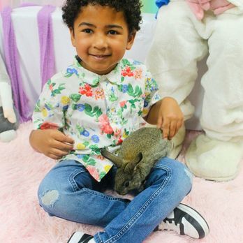 Roma Italian - Easter event, the Easter bunny made an appearance - Pizza Near Me - Hudson, North Carolina Roma Italian - Easter event, the Easter bunny made an appearance - Pizza Near Me - Hudson, North Carolina