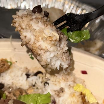 Chipotle Mexican Grill - Chicken bowl - Mexican Near Me - Carle Place, New York