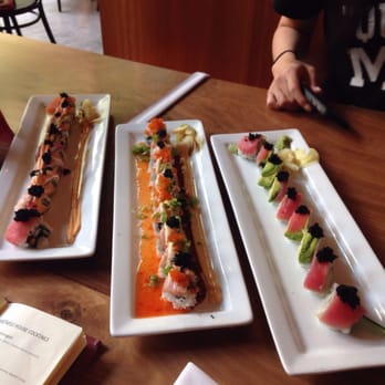 Momiji - SUSHI ROLLS! Def recommend Capitol Hill Roll (middle) - Japanese Near Me - Seattle, Washington