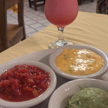 Rancho De Chimayo Restaurante - Chips and dip - New Mexican Cuisine Near Me - Chimayo, New Mexico