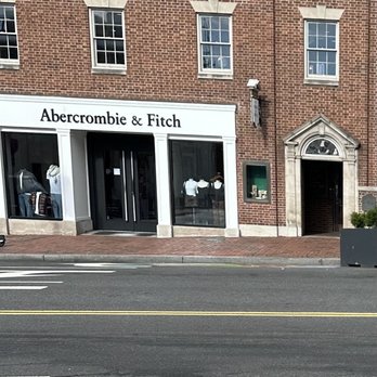 ABERCROMBIE & FITCH - Updated February 2026 - 21 Reviews - 1208