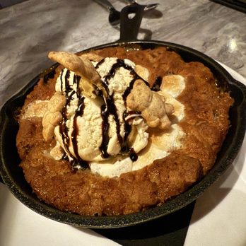 Wolf by Vanderpump at Caesars Republic Lake Tahoe - S'More Cookie Skillet - American Near Me - Stateline, Nevada