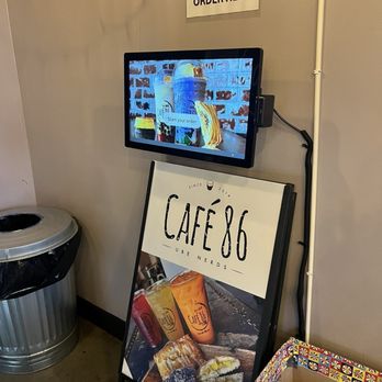 Cafe 86 - Self service kiosk - Desserts Near Me - Carson, California
