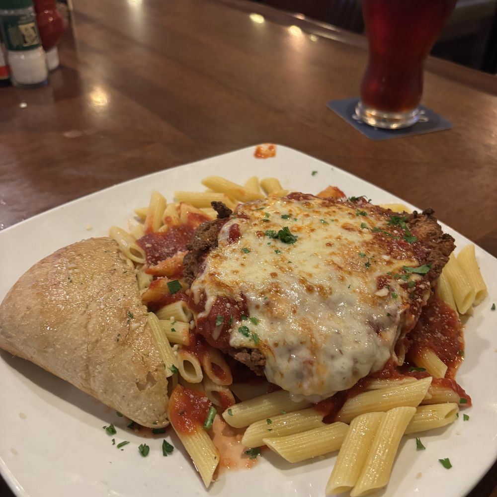 99 Restaurants - Chicken parm - American Near Me - Bristol, Connecticut 99 Restaurants - Chicken parm - American Near Me - Bristol, Connecticut