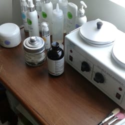 Neisha Weston's Skin Care Studio - I work with people who want their skin to go from beautiful to awesome by using custom skin treatments.