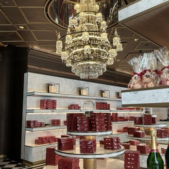 Cafe Sacher Wien - Cafes Near Me - Vienna, 9 Cafe Sacher Wien - Cafes Near Me - Vienna, 9