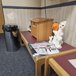 Valley Eye Institute - Waiting room area before surgery.