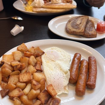 Stacked Pancake & Breakfast House - Breakfast & Brunch Near Me - Niagara Falls, Ontario