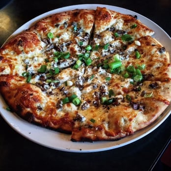 Double Mountain - Truffle Shuffle Pizza - Breweries Near Me - Hood River, Oregon