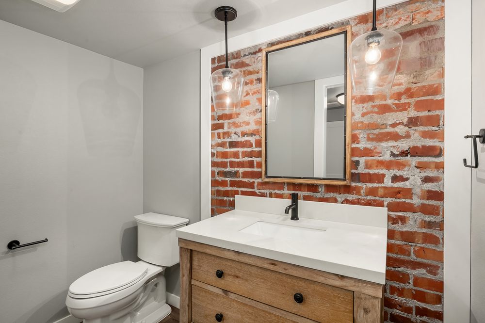 Slide of Blue Water Design Build