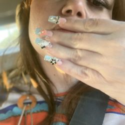 Hello Kitty Nails!