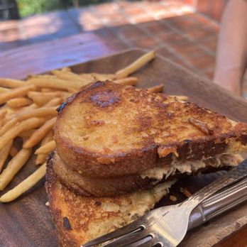 Cafe on 27 - Tuna melt - Breakfast & Brunch Near Me - Topanga, California Cafe on 27 - Tuna melt - Breakfast & Brunch Near Me - Topanga, California