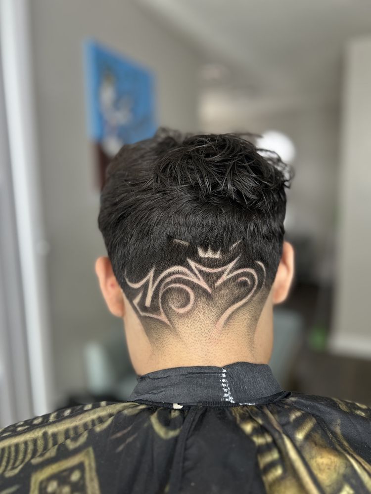 Cali Hands Barber Studio Logo