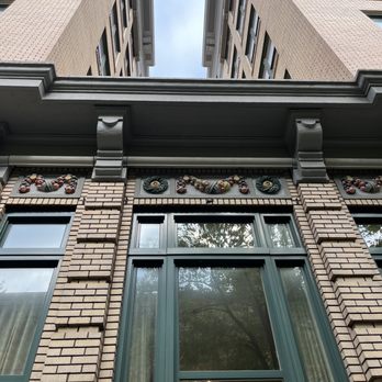 Hotel deLuxe - Hotel exterior - Hotels Near Me - Portland, Oregon
